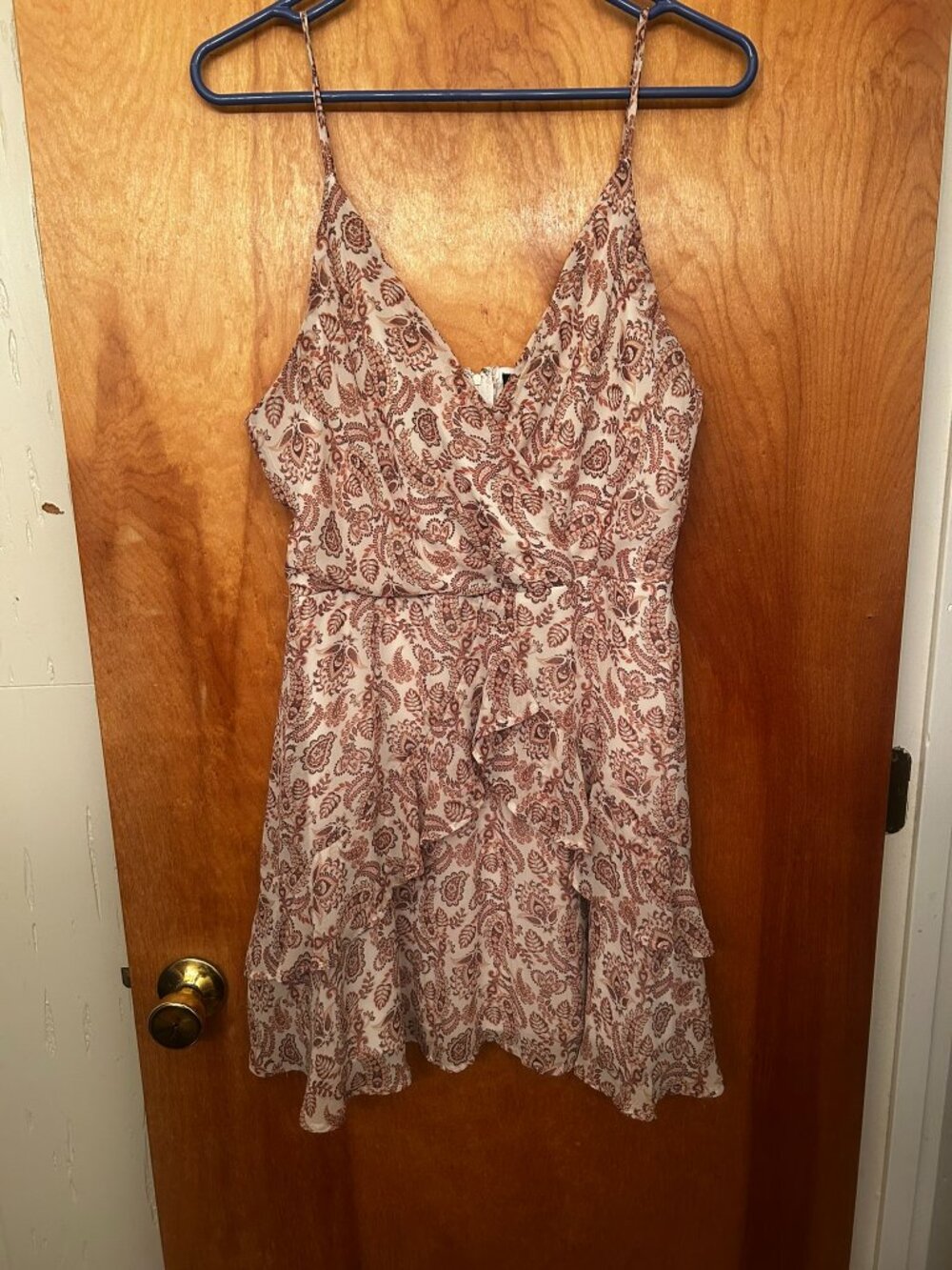 Red and white paisley-print spaghetti-strap mini dress